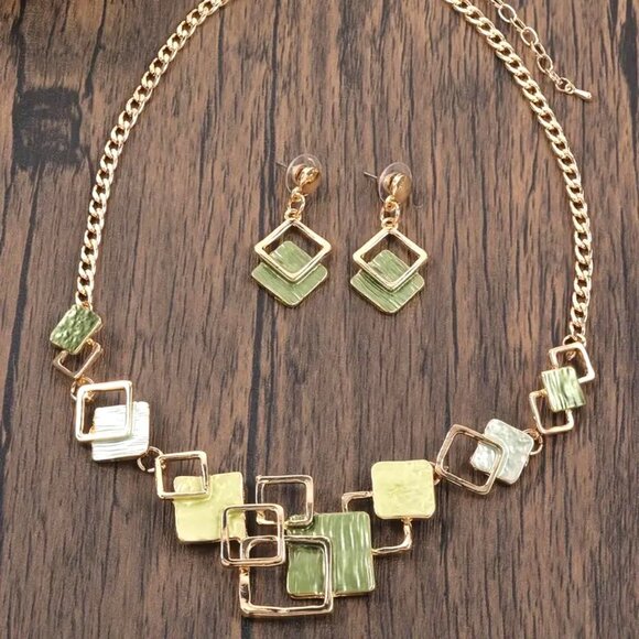Necklace & Earrings 3pc Stylish Geometric Enamel Gold Chain Dangle Trendy Glam - Picture 3 of 5